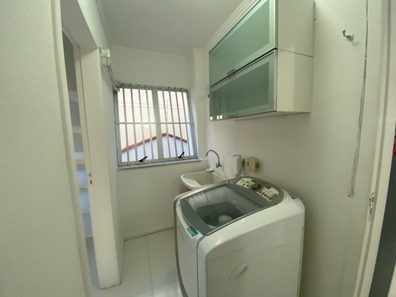 WhatsApp Image 2025-09-23 at 17.37.59 (1).jpeg