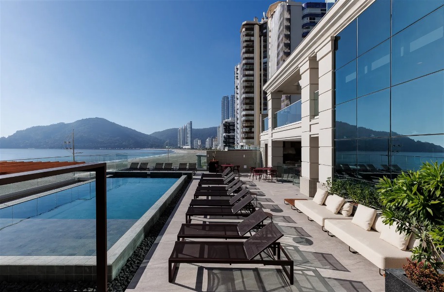 AURORA_-_PISCINA_EXTERNA_(6).jpg-name-60f9e592ae8607fb3ed95903aa9d0c3613260c0ca6b256a494cbe6401dc6db