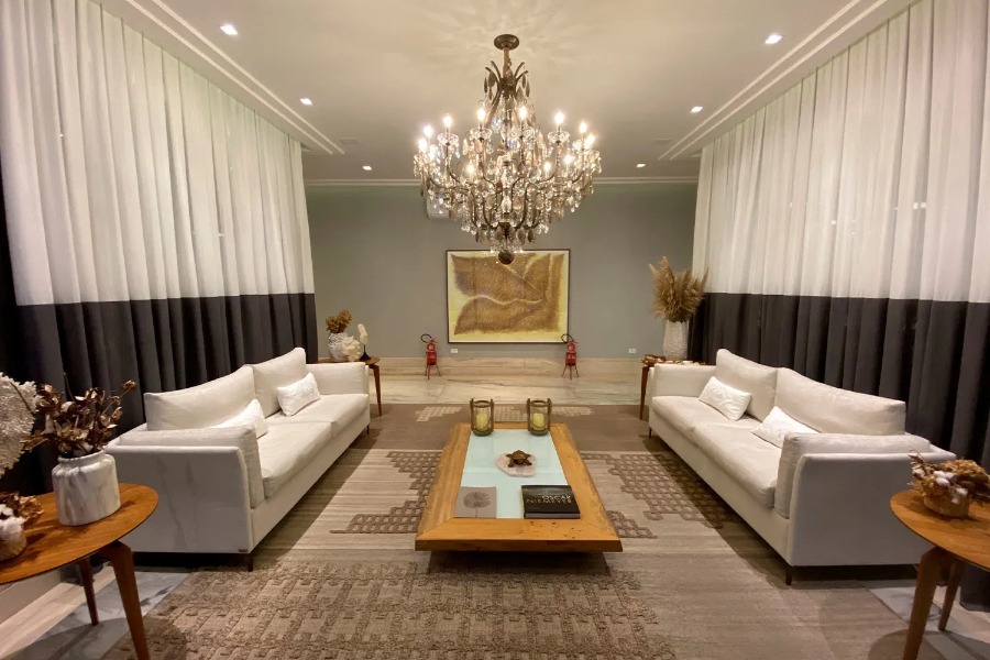 Hall_Entrada_.jpg-name-e9dddc20fbc44fd9b43a36370f34ca52c992fa181cabcaac8b9af676f02a9e29.jpg