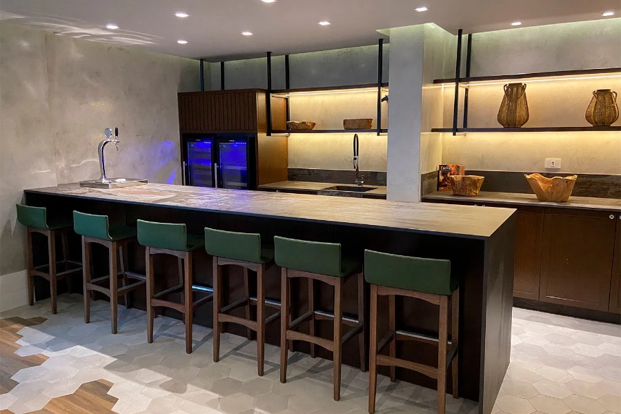 Sala_de_Jogos_Pub.jpg-name-86b071bfc61ed84250c1aa759e3e00a40437d50415d6de4847efe83c62f7416e.jpg