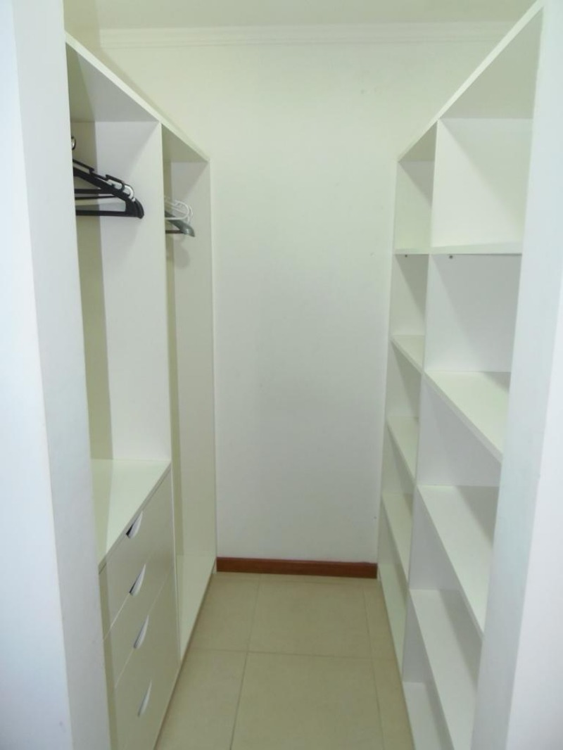 WhatsApp Image 2025-12-04 at 09.36.08 (5).jpeg