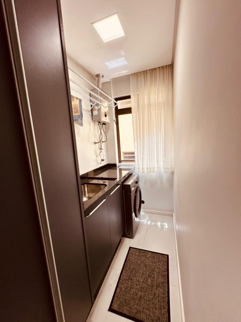 WhatsApp Image 2025-12-05 at 11.32.12 (1).jpeg